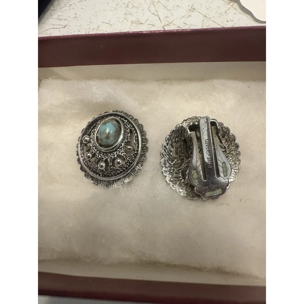 Vtg 1962 Sarah Coventry Round Antique Silver Tone Turquoise ClipOn 7/8